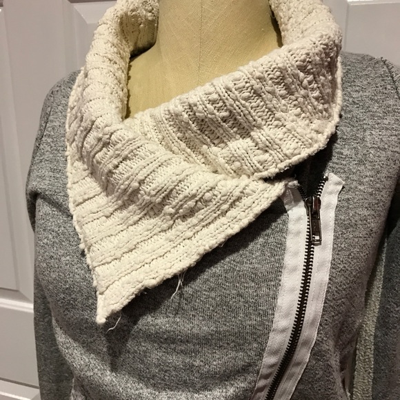 dolan t-shirt Anthropologie gray sweatshirt small - Picture 2 of 4